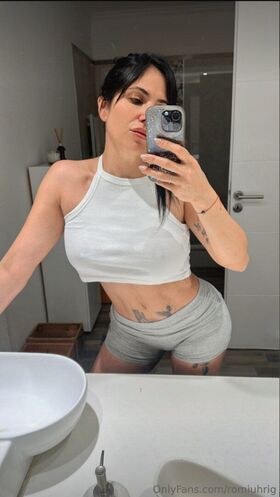Romina Uhrig Nacktes Leaks OnlyFans Foto 28