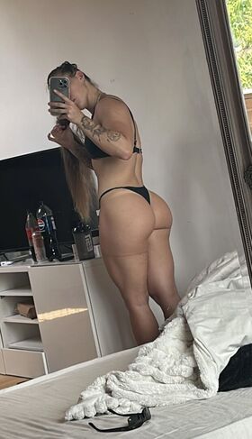 Ronja Fitness Nude Leaks OnlyFans Photo 28