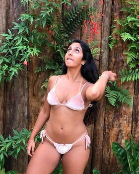 Rosana Maria Marquez Nude Leaks OnlyFans Photo 2