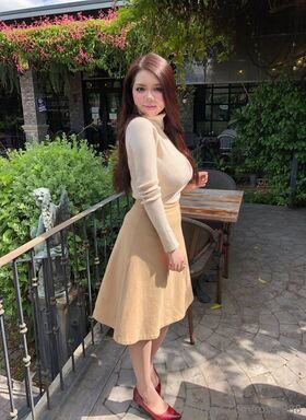 rose.888 Procurena gola OnlyFans fotografija 7