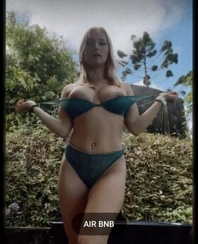 Rosie Van Nude Leaks OnlyFans Photo 14