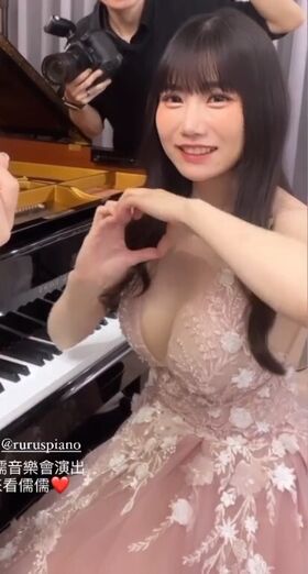 Ru’s Piano Nude Leaks OnlyFans Photo 45