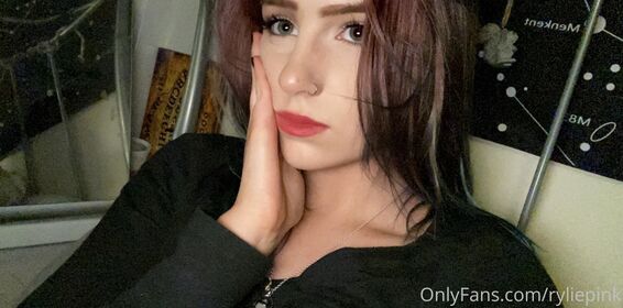 RylieP1nk Nude Leaks OnlyFans Photo 24