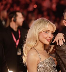 Sabrina Carpenter Nude Leaks OnlyFans Photo 980