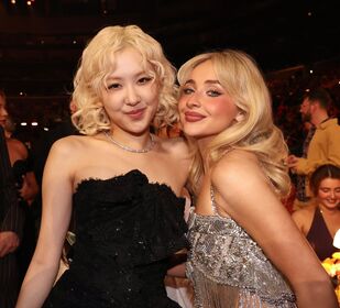 Sabrina Carpenter Nude Leaks OnlyFans Photo 982