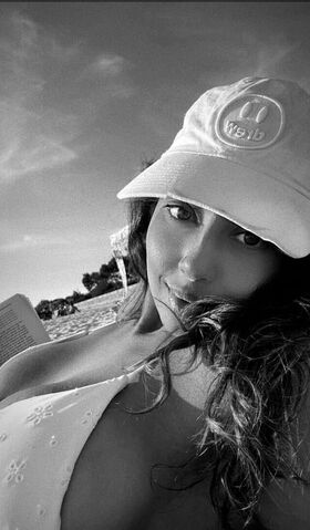 Sameeabangera Procurena gola OnlyFans fotografija 22