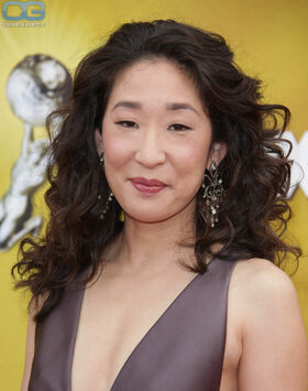 Sandra Oh