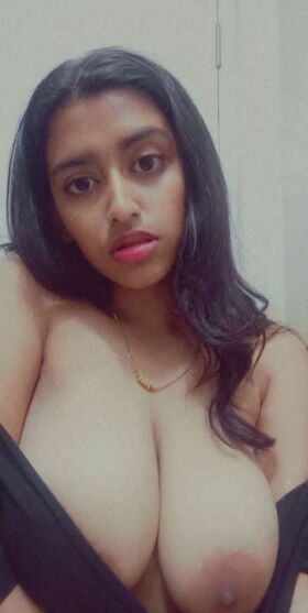 Sanjana Saba Nude Leaks OnlyFans Photo 16