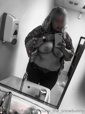 sara_the_snowbunny Nude Leaks OnlyFans Photo 13