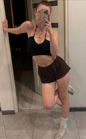 sara2005 Uniknutá nahá OnlyFans fotografia 13