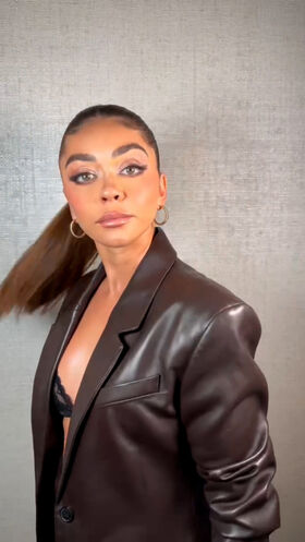 Sarah Hyland Nude Leaks OnlyFans Photo 13