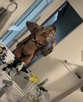 Saritass Nude Leaks OnlyFans Photo 14