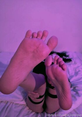 sasha_s.little.feet Nude Leaks OnlyFans Photo 1