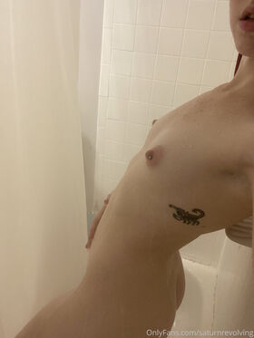 Saturnrevolving Nude Leaks OnlyFans Photo 21