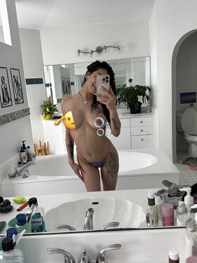 Savannah Sixx Nude Leaks OnlyFans Photo 43
