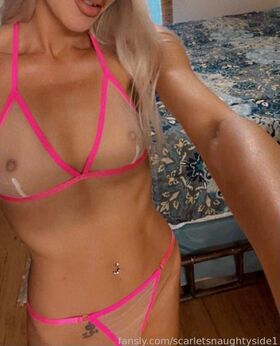 scarletsnaughtyside1