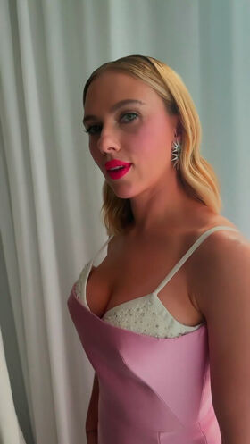 Scarlett Johansson Nude Leaks OnlyFans Photo 69