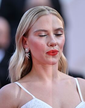 Scarlett Johansson Nude Leaks OnlyFans Photo 102