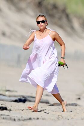Scarlett Johansson Nude Leaks OnlyFans Photo 148