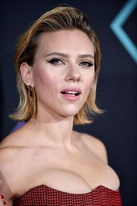 Scarlett Johansson Nude Leaks OnlyFans Photo 564