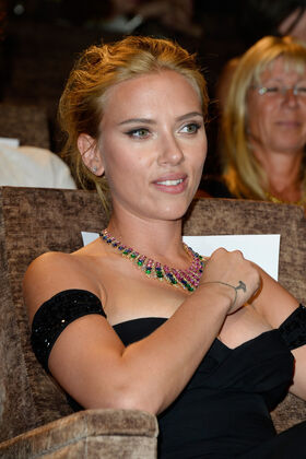 Scarlett Johansson Nude Leaks OnlyFans Photo 638