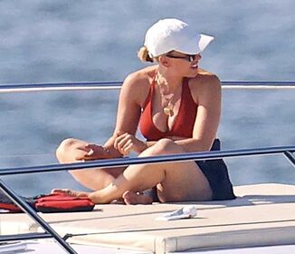 Scarlett Johansson Nude Leaks OnlyFans Photo 677