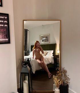 Scarlett Jones Nude Leaks OnlyFans Photo 42