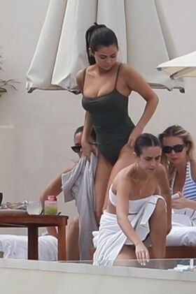 Selena Gomez Nude Leaks OnlyFans Photo 354