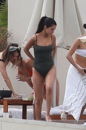 Selena Gomez Nude Leaks OnlyFans Photo 358