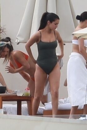 Selena Gomez Nude Leaks OnlyFans Photo 359