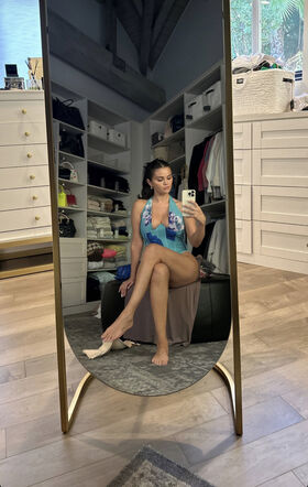 Selena Gomez Nude Leaks OnlyFans Photo 647