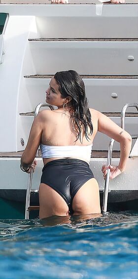 Selena Gomez Nude Leaks OnlyFans Photo 808