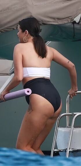 Selena Gomez Nude Leaks OnlyFans Photo 819