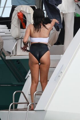 Selena Gomez Nude Leaks OnlyFans Photo 820
