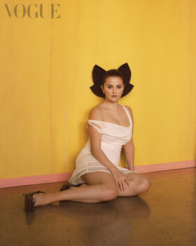 Selena Gomez Nude Leaks OnlyFans Photo 1142