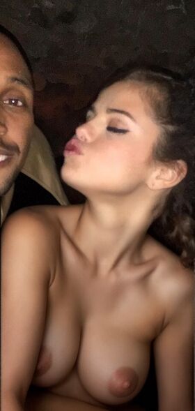 Selena Gomez Nude Leaks OnlyFans Photo 1504