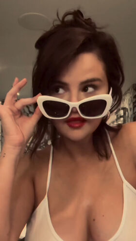 Selena Gomez Nude Leaks OnlyFans Photo 1696