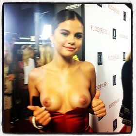 Selena Gomez Nude Leaks OnlyFans Photo 2136