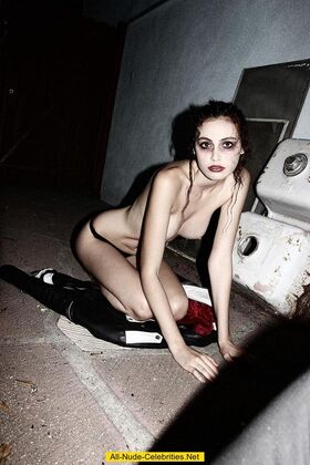 Seramann Uniknutá nahá OnlyFans fotografia 6