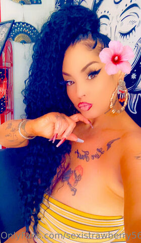 sexistrawberry5611 Nude Leaks OnlyFans Photo 43