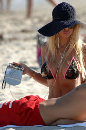 Shauna Sand