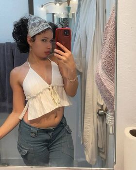 Shibuya Bambi / queenpuppy777 / alienrapperqueen / shibuyabambi