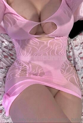 Shiraziya_baby Nude Leaks OnlyFans Photo 11