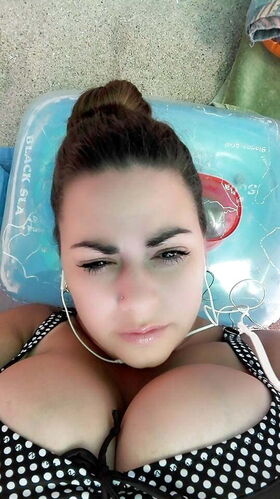Shirina Dimitrieva Nude Leaks OnlyFans Photo 4