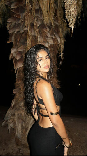 Shreya Verma Nude Leaks OnlyFans Photo 12