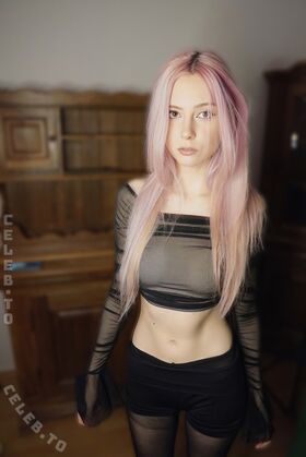 sickEmoAngel Fotografie scursă ilegal OnlyFans dezbrăcată 232