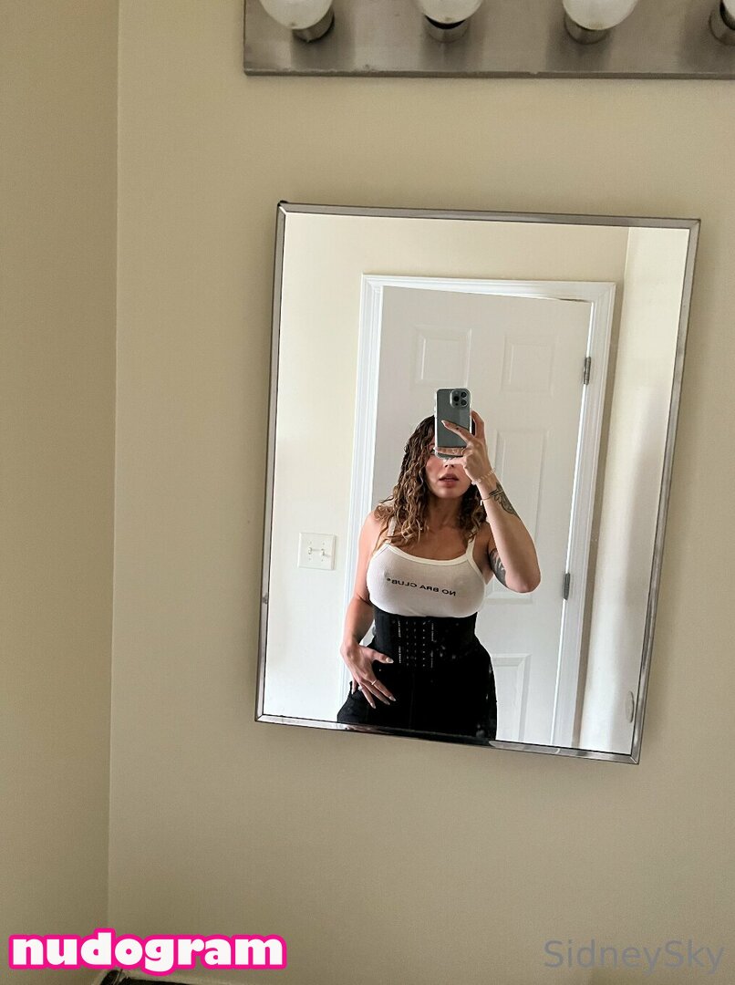 Sidney Sky / sidneyraz / sidneysky / sidneyysky Nude Leaks OnlyFans
