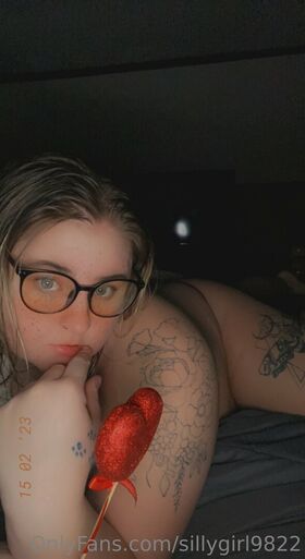 sillygirl9822 Nude Leaks OnlyFans Photo 9