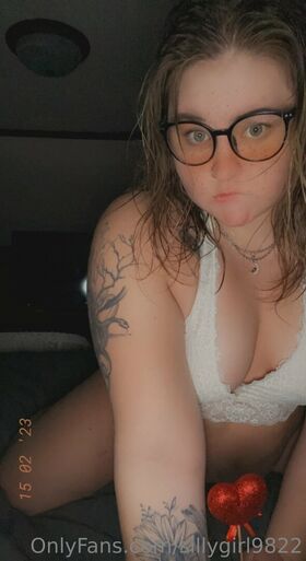 sillygirl9822 Nude Leaks OnlyFans Photo 13