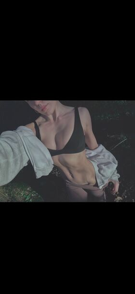 sjsjeuejdb Nude Leaks OnlyFans Photo 65